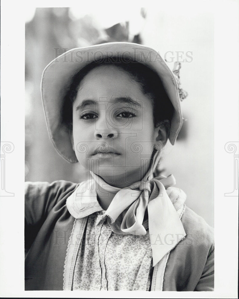 1993 Press Photo Raven Simon in Alex Hayley&#39;s &quot;Queen&quot; on CBS TV. - Historic Images