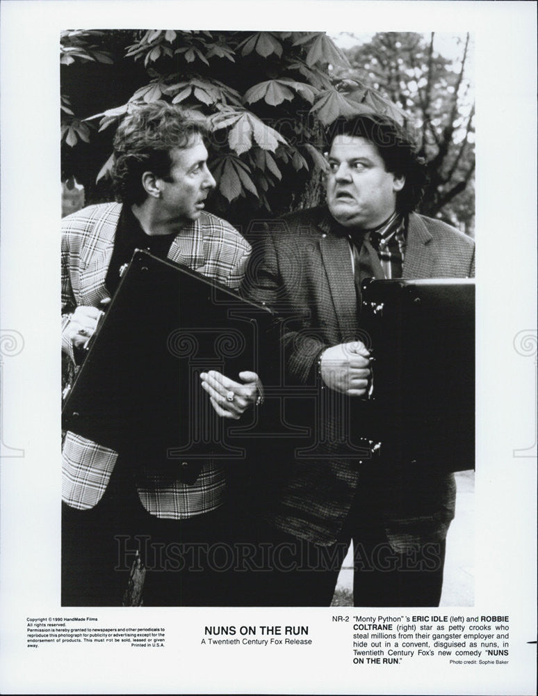 1990 Press Photo Eric Idle And Robbie Coltrane Star In Movie Nuns On The Run - Historic Images