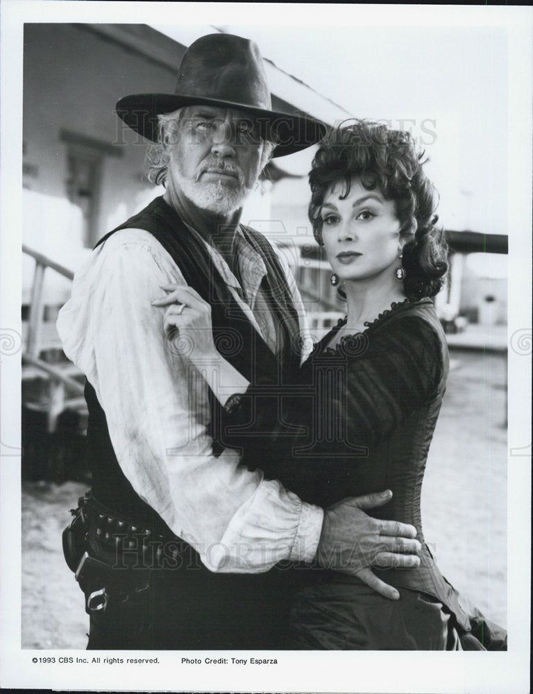 1993 Press Photo Naomi Judd &amp; Kenny Rogers in &quot;Rio Diablo&quot; on CBS TV. - Historic Images