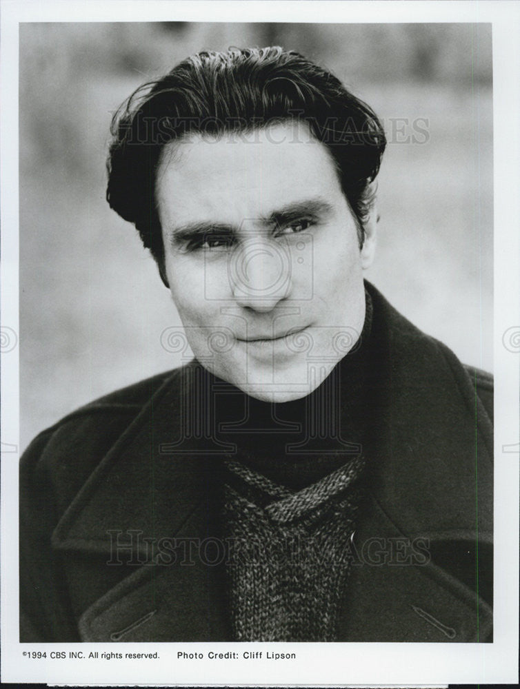 1994 Press Photo Paul Provenza in &quot;Northern Exposure&quot; on CBS TV. - Historic Images