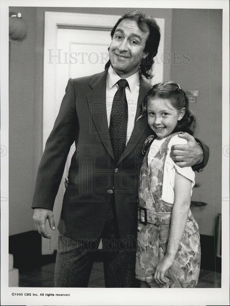 1990 Press Photo Dom Irrera &amp; Rebecca Harrell on &quot;Room For Romance&quot; - Historic Images