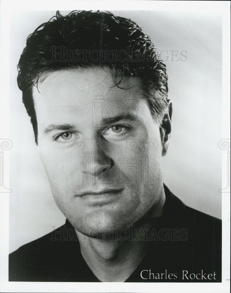 1992 Press Photo Actor Charlie Rocket Starring In &quot;Tequila And Bonetti&quot; CBS-TV - Historic Images