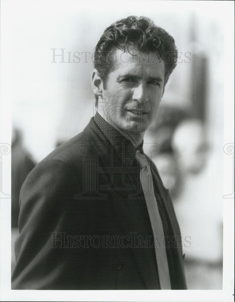 1992 Press Photo Actor Jack Scalia As Nico Bonetti In "Tequila And Bonetti" CBS - Historic Images