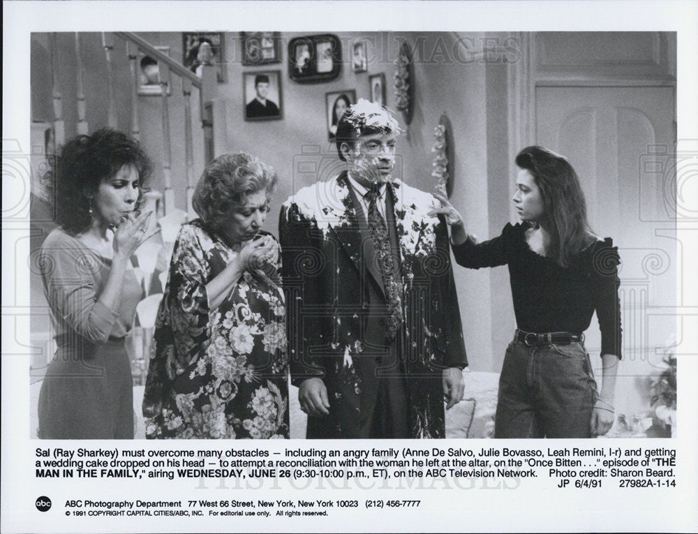 1991 Press Photo Ray Sharkey/Anne De Salvo/Julie Bovasso/Leah Remini/Actor - Historic Images