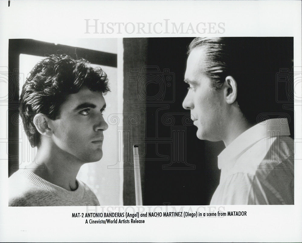Press Photo Antonio Banderas and Nacho Martinez in &quot;Matador&quot; - Historic Images