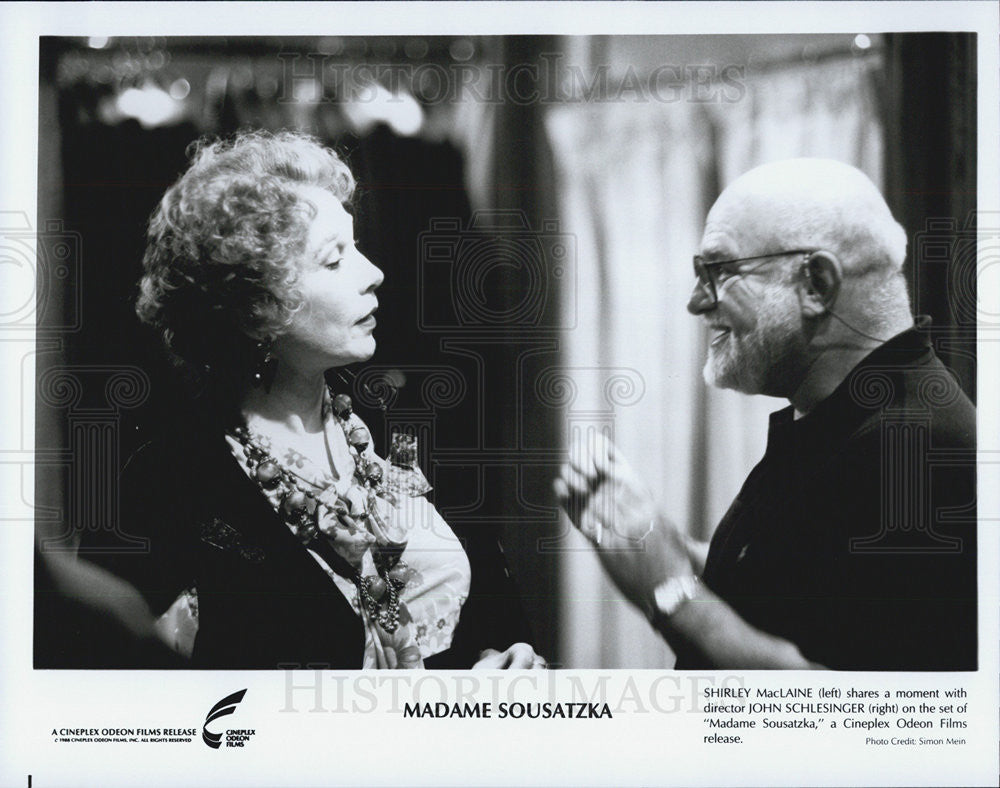 1988 Press Photo Actors Shirley MacLaine, John Schlesinger In &quot;Madame Sousatzka&quot; - Historic Images