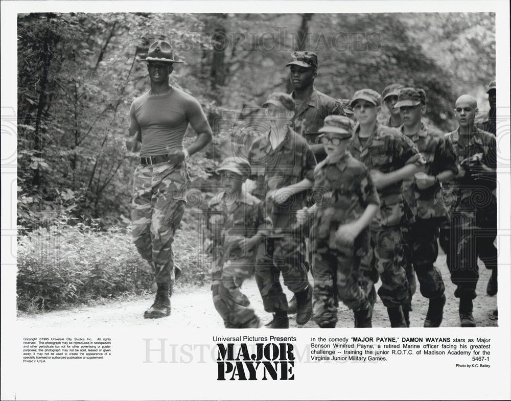 1995 Press Photo Actor Damon Wayans Starring In Universal Pictures &quot;Major Payne&quot; - Historic Images