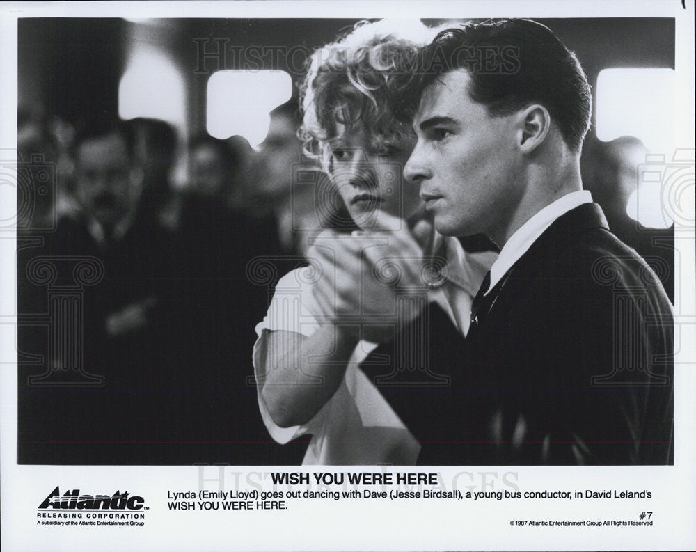 1987 Press Photo Emily Lloyd &amp; Jesse Birdsall Star In &quot;Wish You Were Here&quot; - Historic Images