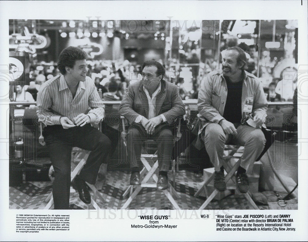 1986 Press Photo Actors Joe Piscopo Danny De Vito Director Brian De Palma - Historic Images