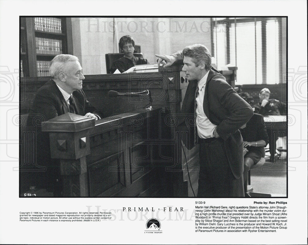 Press Photo Richard Gere and John Mahoney in Primal Fear - Historic Images