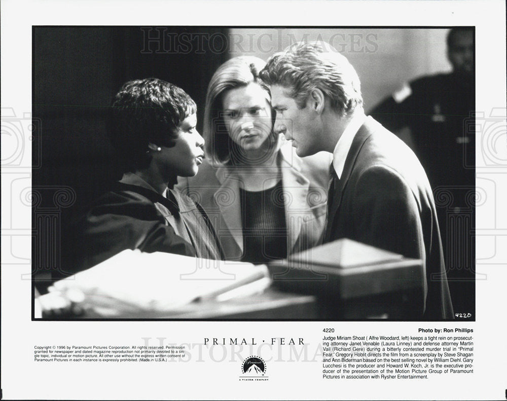 Press Photo Alfre Woodard and Richard Gear in Primal Fear - Historic Images