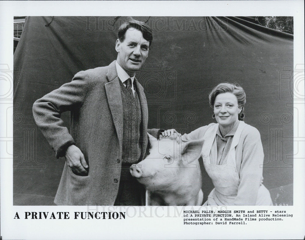 Press Photo Michael Palin, Maggie Smith and &quot;Betty&quot; Star In A Private Function - Historic Images