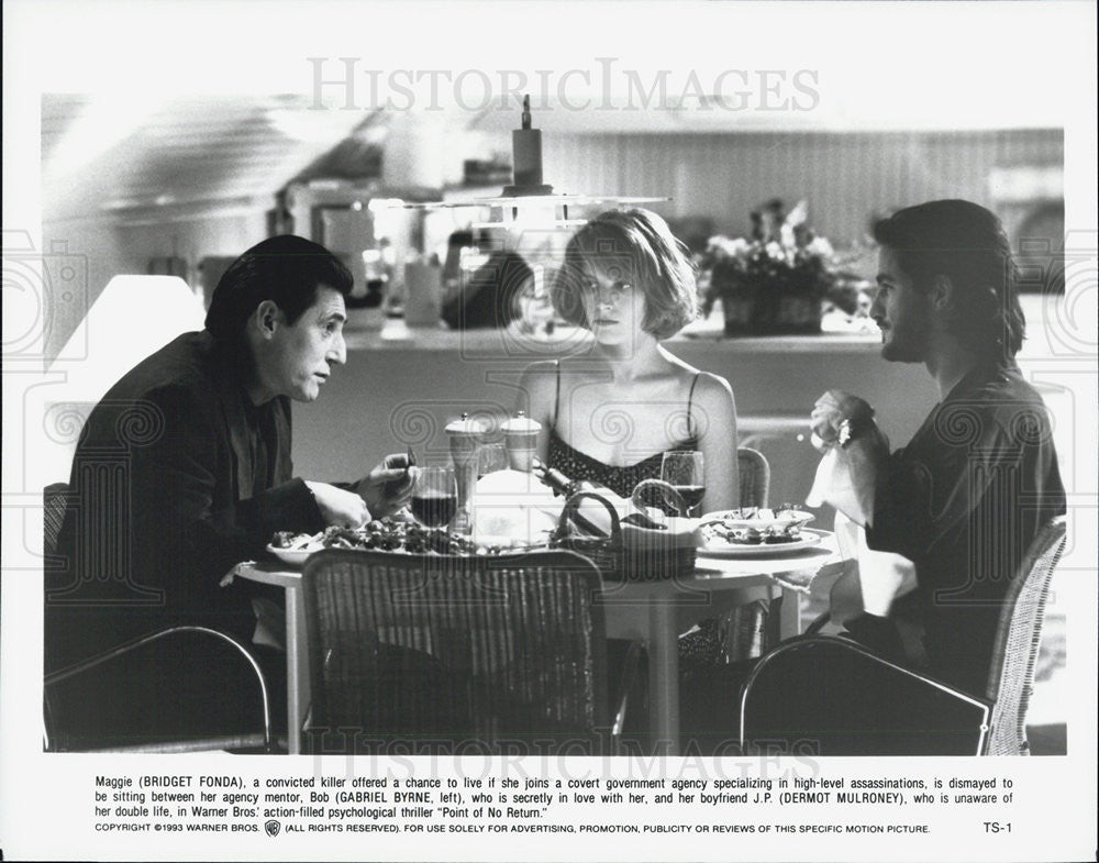 1993 Press Photo Bridgett Fonda, Gabriel Byrne, and Dermot Mulroney in Thriller - Historic Images