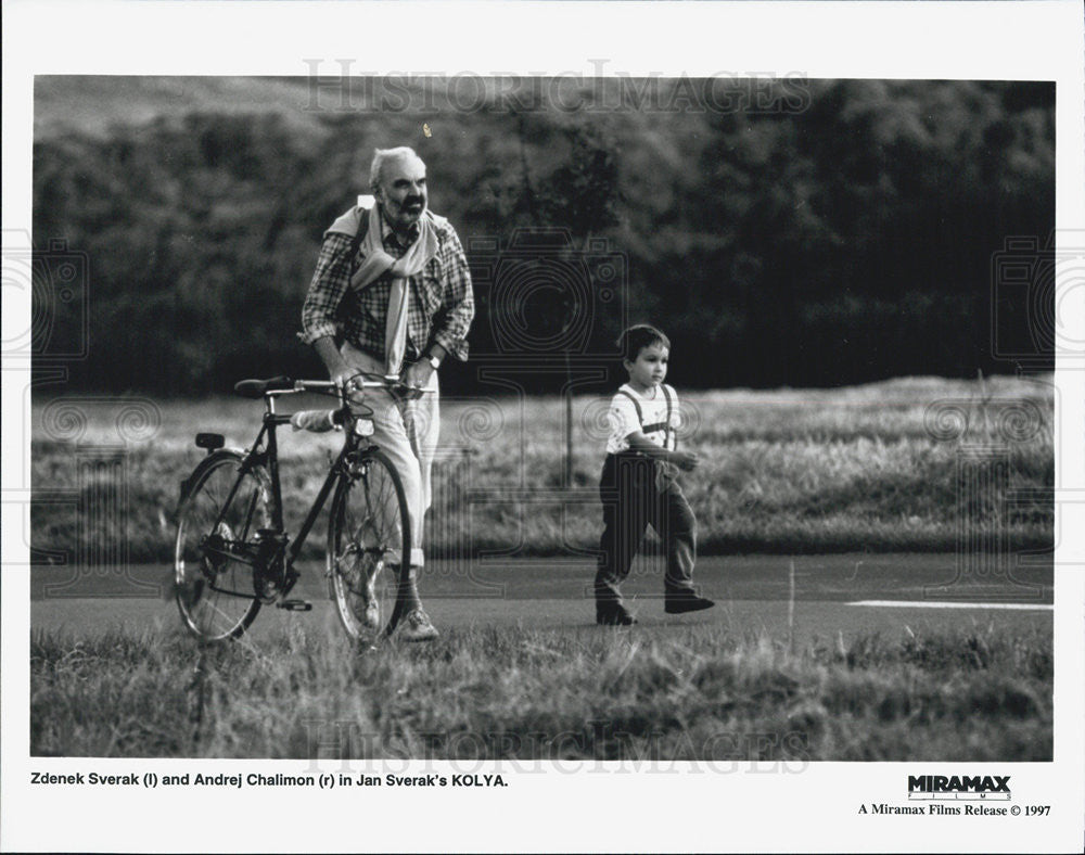 Press Photo Zdenek Sverak and Andrej Chlimon in Kolya - Historic Images