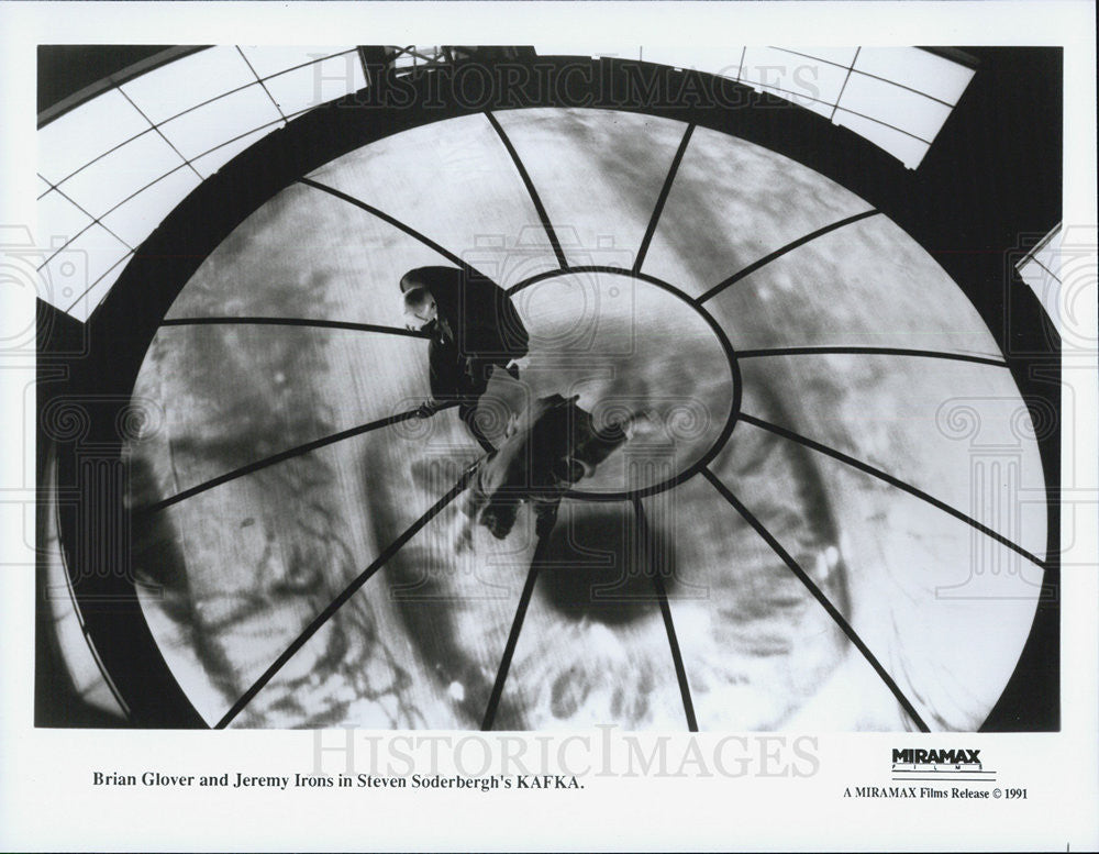 1991 Press Photo Jeremy Irons on &quot;Kafka&quot; - Historic Images