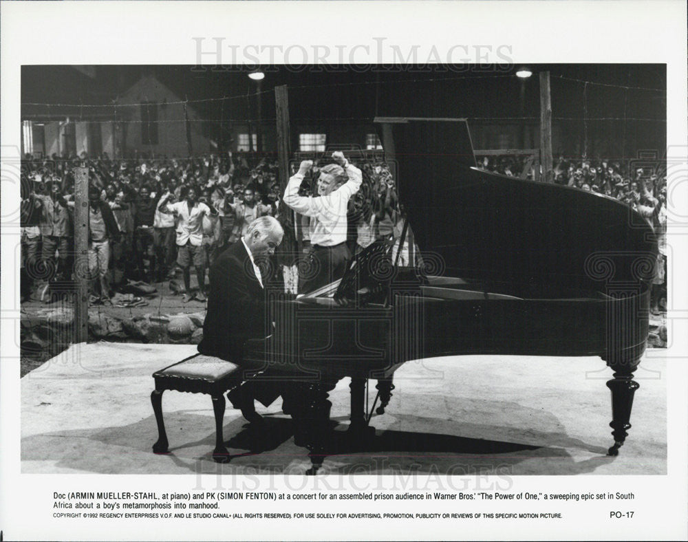 1992 Press Photo Armin Mueller Stahl and Simon Fenton in &quot;The Power of One&quot; - Historic Images