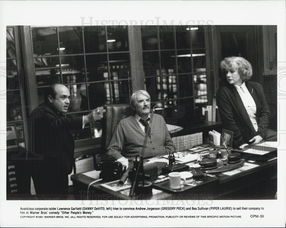 1991 Press Photo Danny DeVito, Gregory Peck, Piper Laurie, Other People&#39;s Money - Historic Images