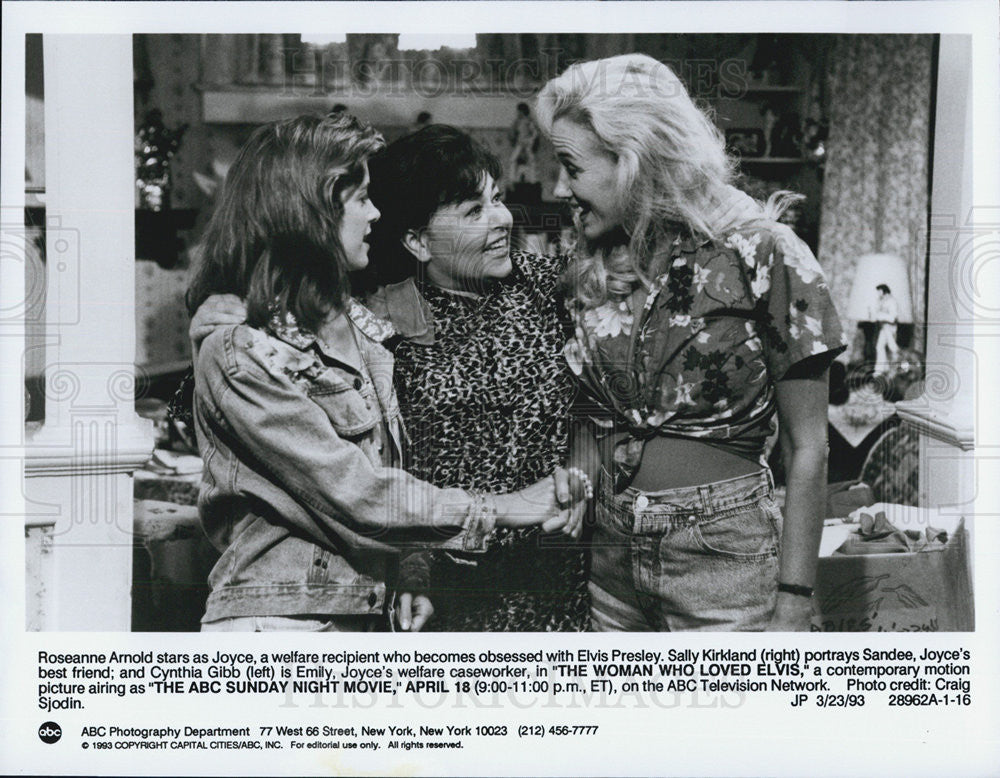 1993 Press Photo Roseanne Arnold, Sally Kirkland &amp; Cynthia Gibb - Historic Images