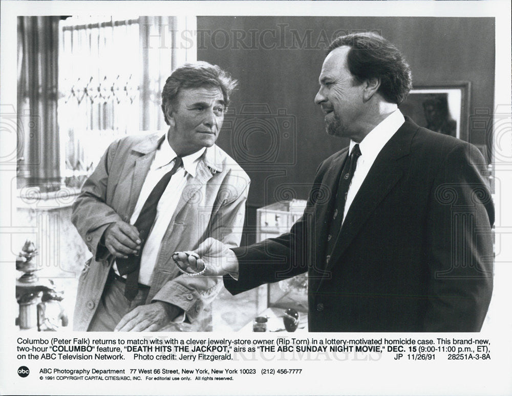 1991 Press Photo Peter Falk and Rip Torn in the movie &quot;Death Hits the Jackpot&quot; - Historic Images