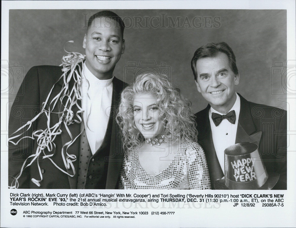 1992 Press Photo Dick Clark New Year&#39;s Rockin&#39; Eve 1993 Mark Curry Tori Spelling - Historic Images