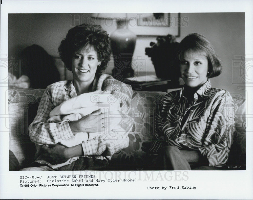 1986 Press Photo Christine Lahti Actress Mary Tyler Moore Just Between Friends - Historic Images