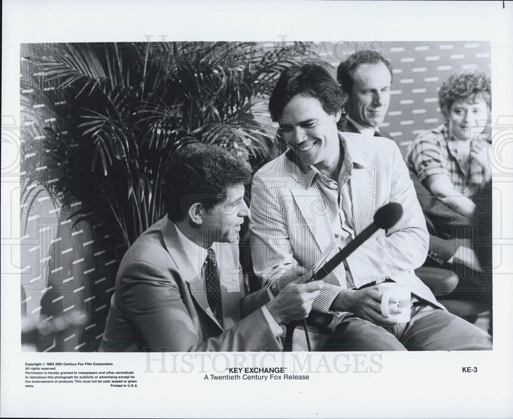 1985 Press Photo &quot;Key Exchange&quot; Danny Aeillo - Historic Images