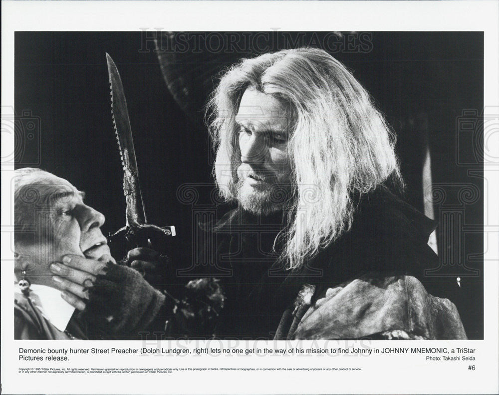 1995 Press Photo Dolph Lundgren in &quot;Johnny Mnemonic&quot; - Historic Images