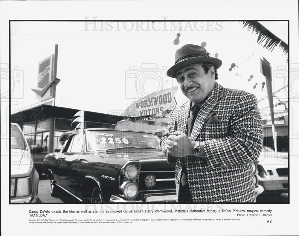 1996 Press Photo Danny Devito in &quot;Matilda&quot; - Historic Images