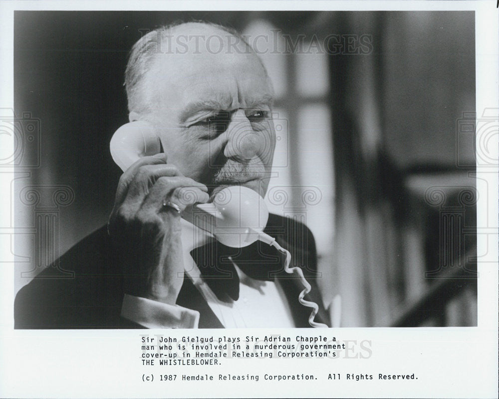 1987 Press Photo Sir John Gielgud Actor Whistleblower Drama Film Movie Scene - Historic Images