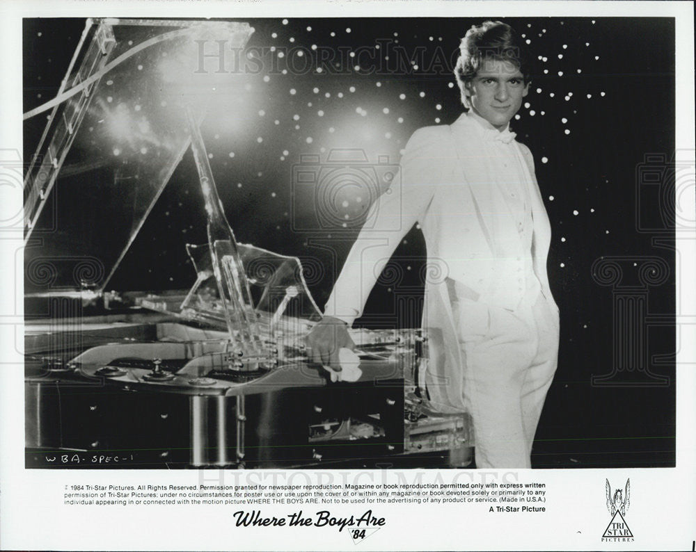 1984 Press Photo Scene From Tri-Star Pictures Film &quot;Where The Boys Are &#39;84&quot; - Historic Images