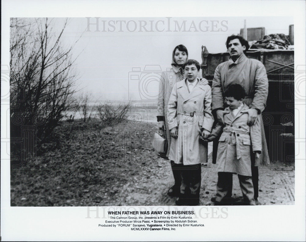 1985 Press Photo Scene From Yugoslav Picture &quot;When Father Was Away On Business&quot; - Historic Images