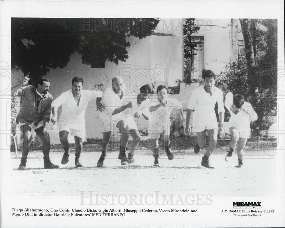 1992 Press Photo Diego Abatantuono Ugo Conti, Claudio Bisio in &quot;Mediterraneo&quot; - Historic Images