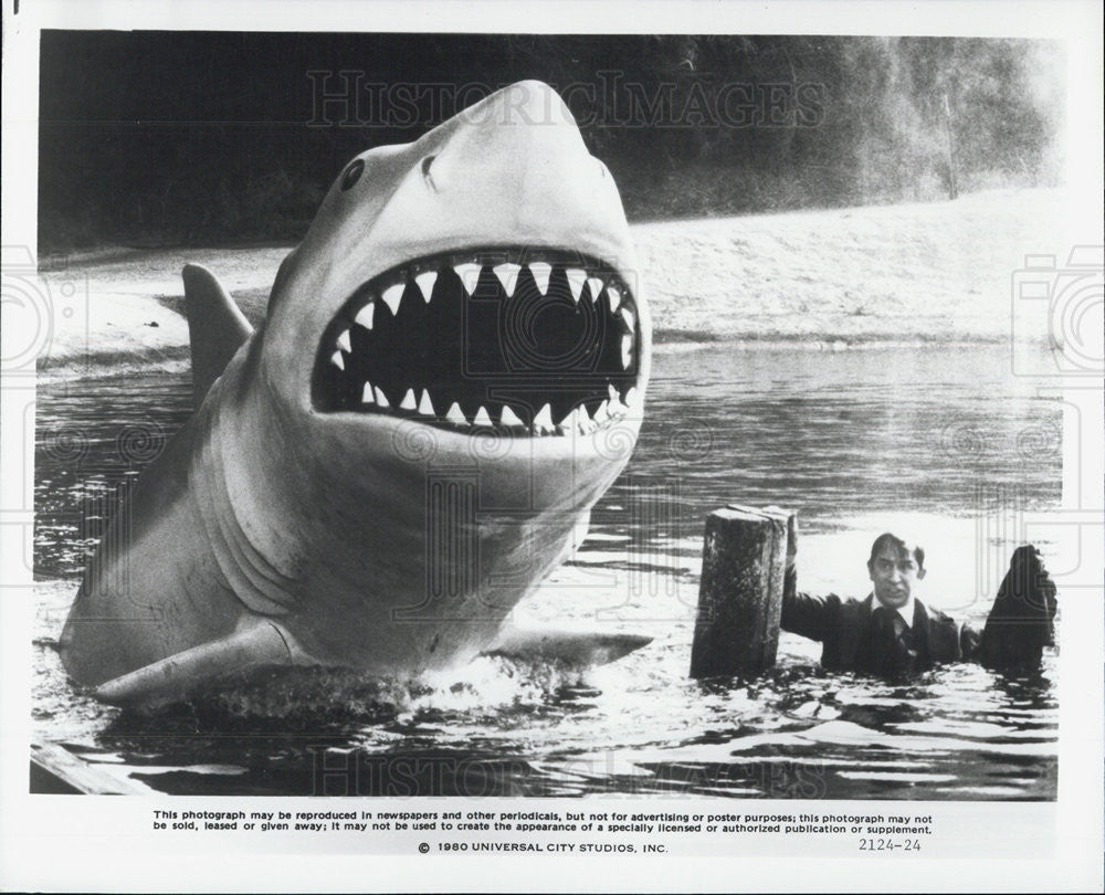 1980 Press Photo Don Adams Nude Bomb Shark Maxwell Smart Universal - Historic Images