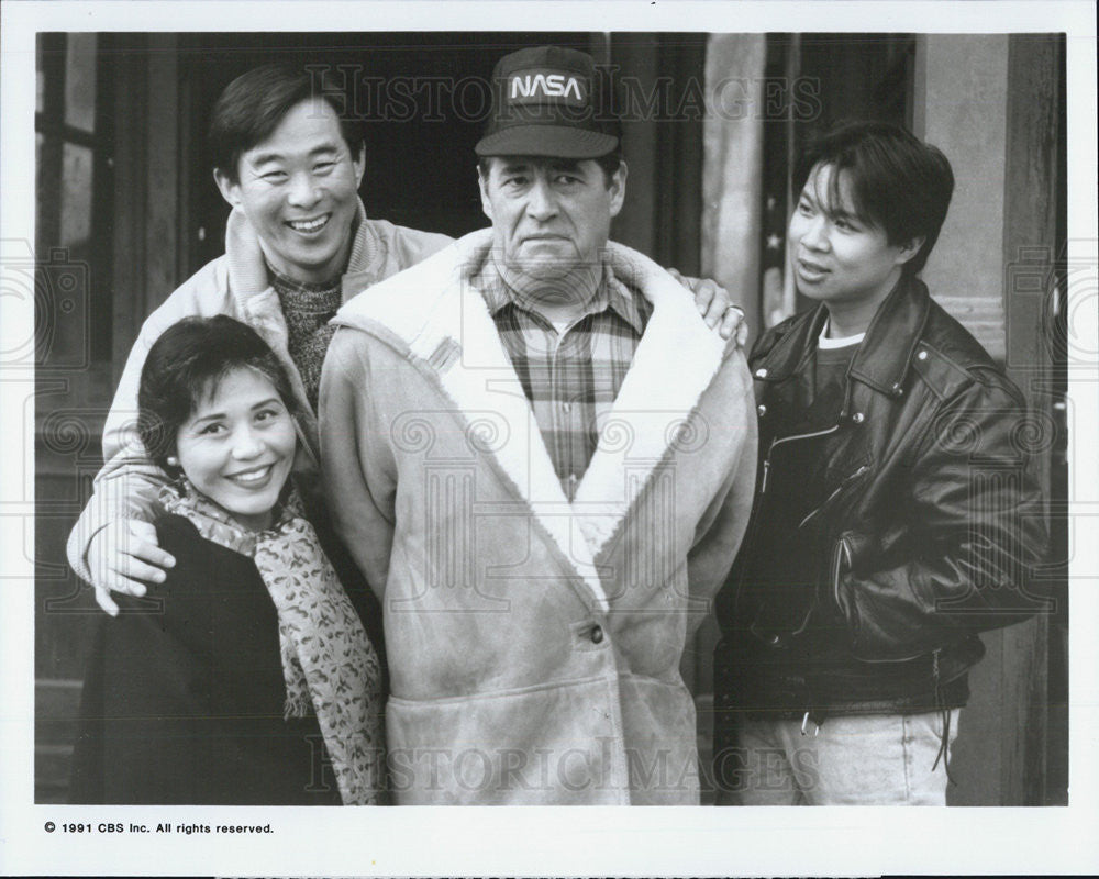 1992 Press Photo &quot;Northern Exposure&quot;Barry Corbin,Kim Kim,James Song,ChuMuoi Lo - Historic Images