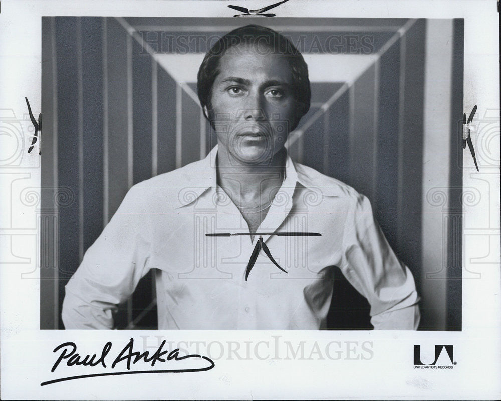 1976 Press Photo Paul Anka Singer - Historic Images