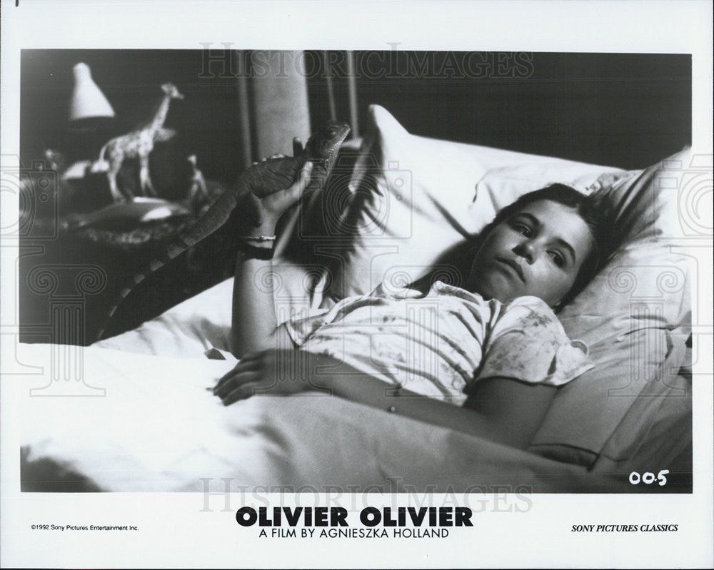 1992 Press Photo Faye Gatteau in &quot;Oliver Oliver&quot; - Historic Images