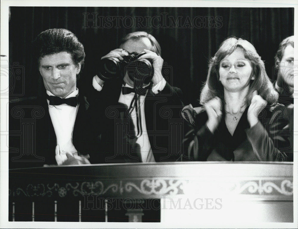 1986 Press Photo Shelley Long Actress Ted Danson John Ratzenberger Cheers Comedy - Historic Images