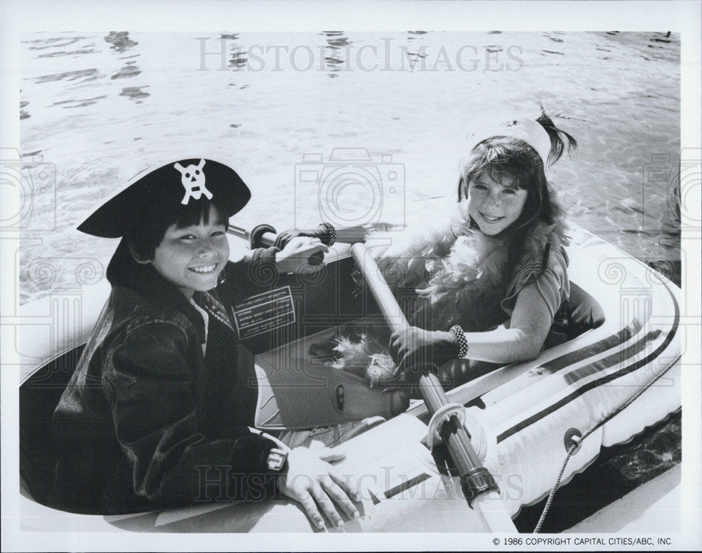 1987 Press Photo Soleil Moon Frye &amp; Yoshi Hoover in &quot;You Ruined My Life&quot; - Historic Images