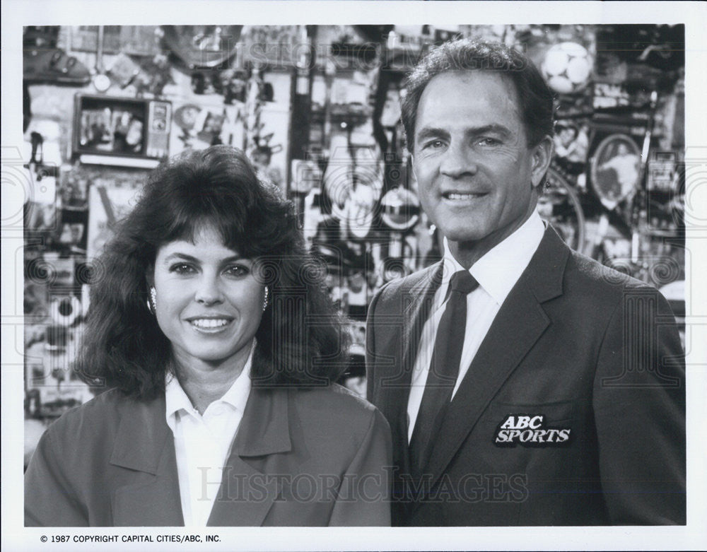 1987 Press Photo Frank Gifford, Becky Dixon, ABC&#39;s Wide World of Sports - Historic Images