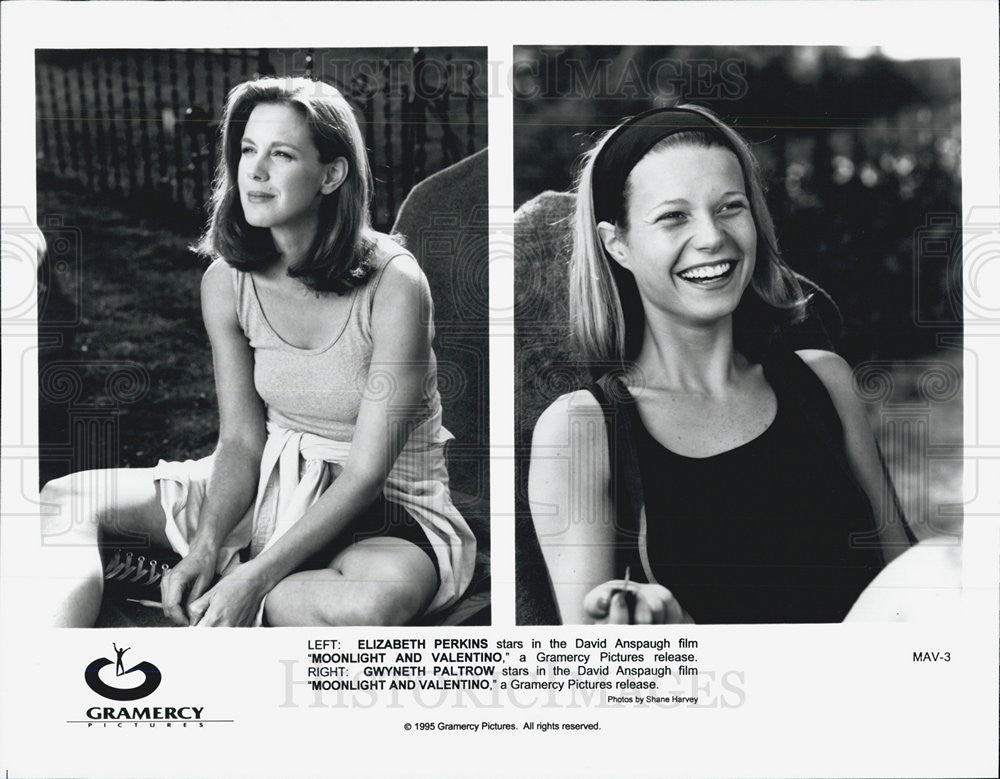 1995 Press Photo Elizabeth Perkins Actress Gwyneth Paltrow Moonlight Valentino - Historic Images