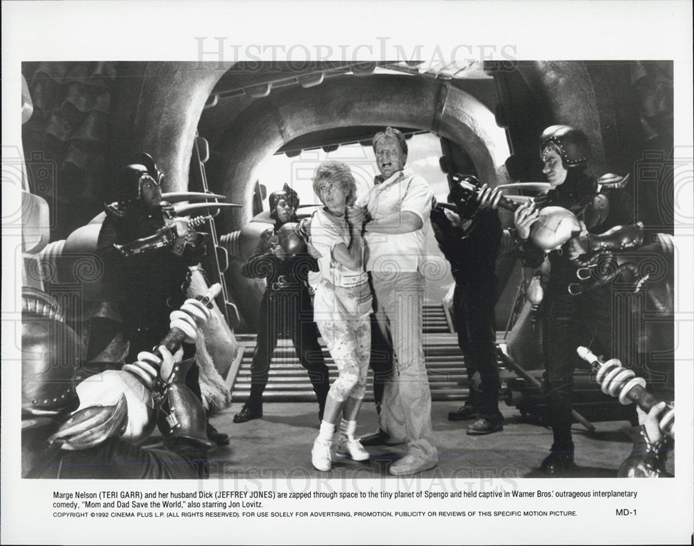 1992 Press Photo COPY Teri Garr And Jeffrey Jones In Mom And Dad Save The World - Historic Images