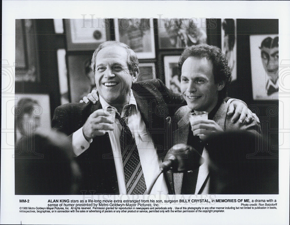 1988 Press Photo Memories Of Me Film Alan King Billy Crystal Scene - Historic Images