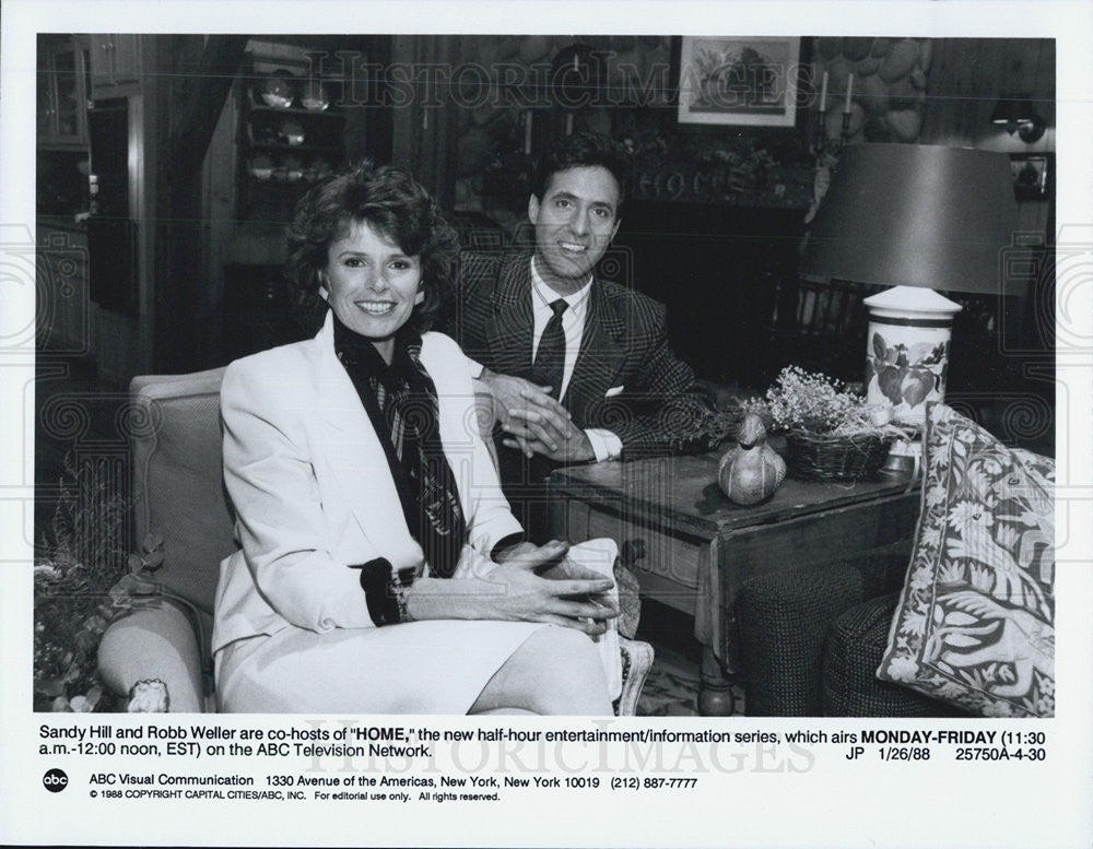 1988 Press Photo Home Series Co-Hosts Sandy Hill Robb Weller Promotional - Historic Images