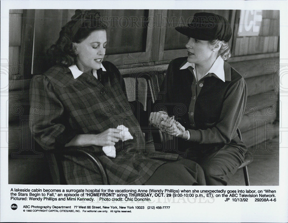 1992 Press Photo Actors Wendy Phillips Mimi Kennedy Homefront - Historic Images