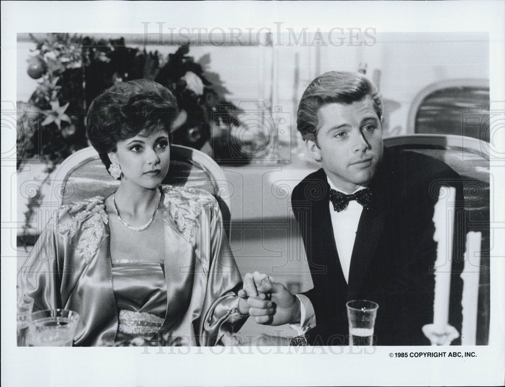 1985 Press Photo Emma Samms and Maxwell Caulfield  in &quot;Dynasty II: The Colbys&quot; - Historic Images