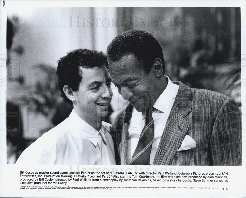 1987 Press Photo Bill Cosby w/ director Paul Weiland of the movie &quot;Leonard Part 6&quot; - Historic Images