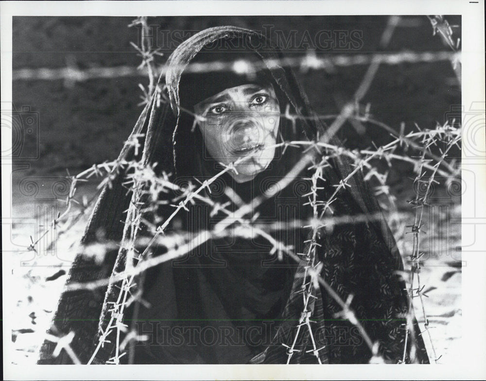 Press Photo Irene Papas stars in &quot;Lion of The Desert&quot; - Historic Images