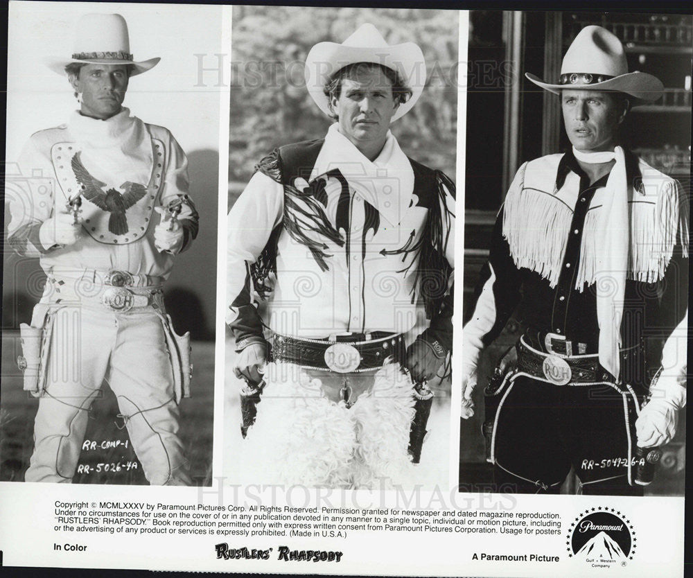 1985 Press Photo Tom Berenger stars in &quot;Rustlers Rhapsody&quot; - Historic Images