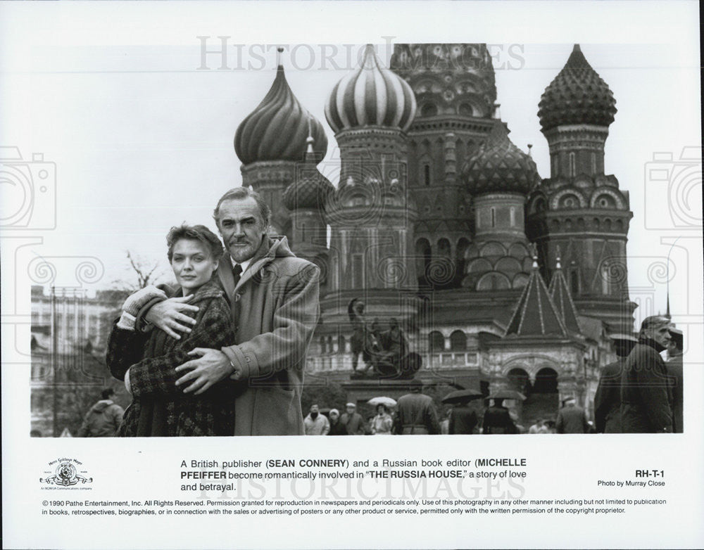 1990 Press Photo  Michelle Pfeiffer &amp; Sean Connery in &quot;The Russia House&quot; - Historic Images