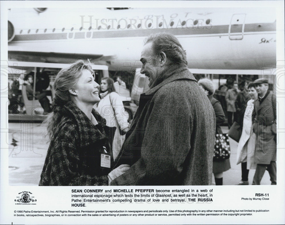 Sean Connery and Michelle Pfeiffer star in The Russia House 1990 vintage  promo photo print - Historic Images, image size:1000x788